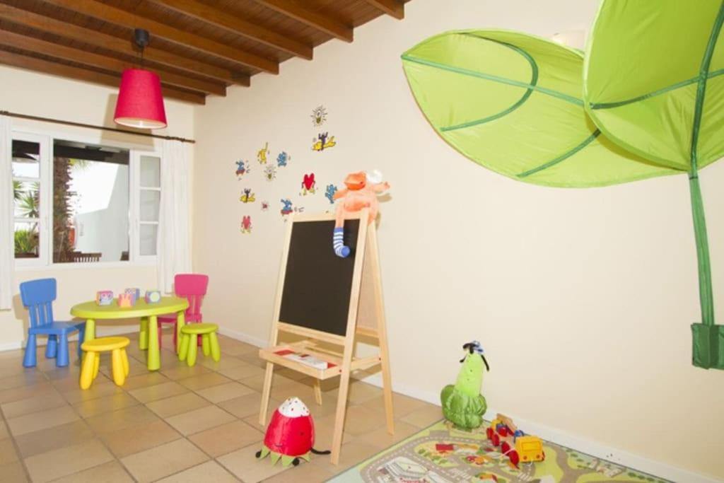 Miguel, 3 Bed With Private Pool Leilighet Puerto del Carmen  Eksteriør bilde
